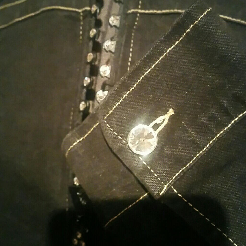 Blazer - Picture 4 of 5